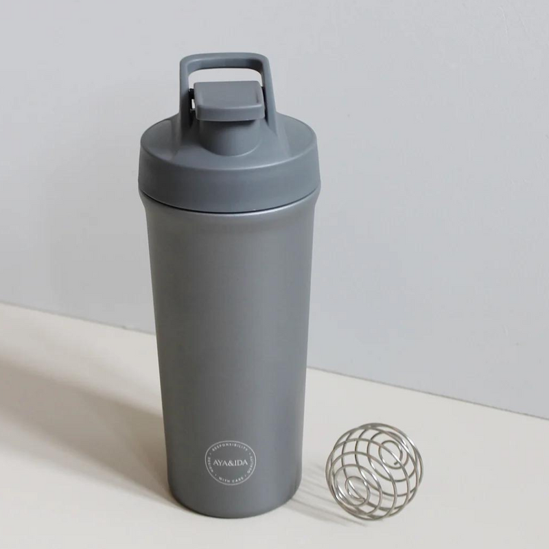 Køb Shaker Bottle 750 ml | 179,95 | Fri fragt over 149 kr. | Hurtig levering | Dag til dag levering | AYA&IDA | Flaske, Protein shaker