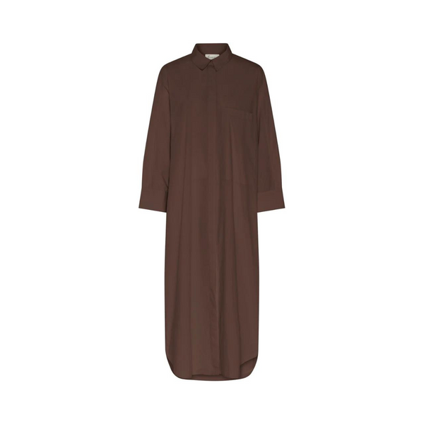 Køb Lyon long dress | 950,00 | Findes i flere farver | Fri fragt over 149 kr. | Hurtig levering 3-5 dage | Dag til dag levering | Frau | tidløs, klassisk, casual, økologisk bomuld, langtidsholdbar, sommerkjole, løs kjole, bomuldskjole, økologisk kjole, økologisk, skjortekjole, lang skjorte, miljøbevidst