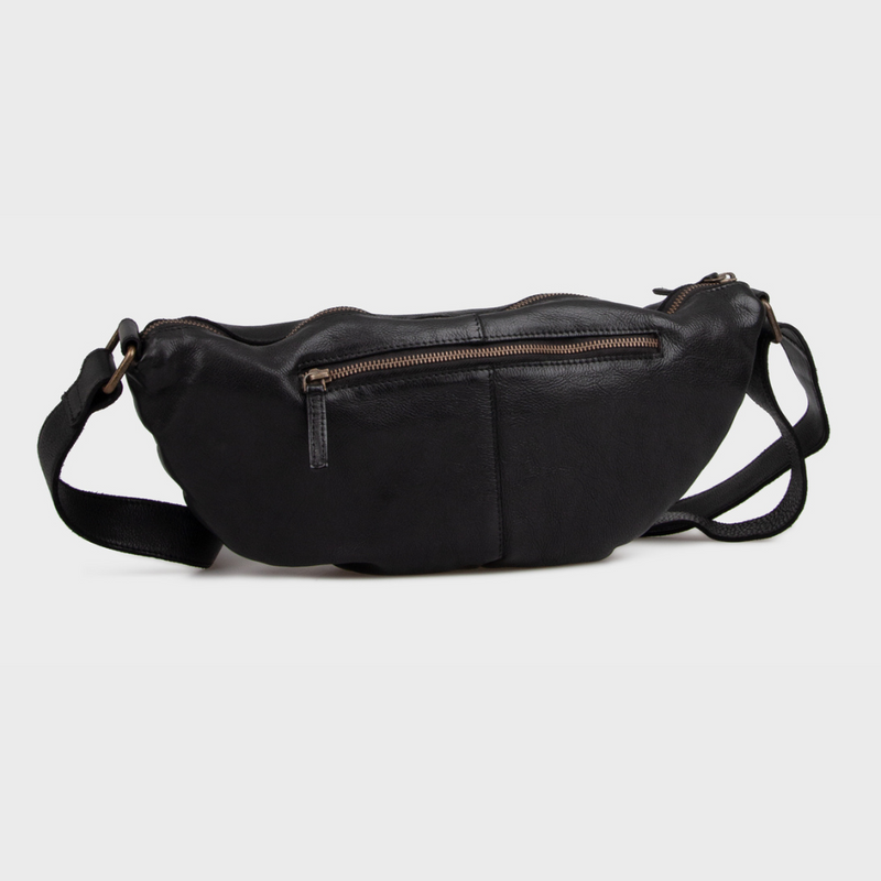 Luksuriøs og praktisk taske i skind | Crossbody Urban | Findes i to farver |  Brun & Sort | Hurtig levering | Fri fragt fra 249 kr