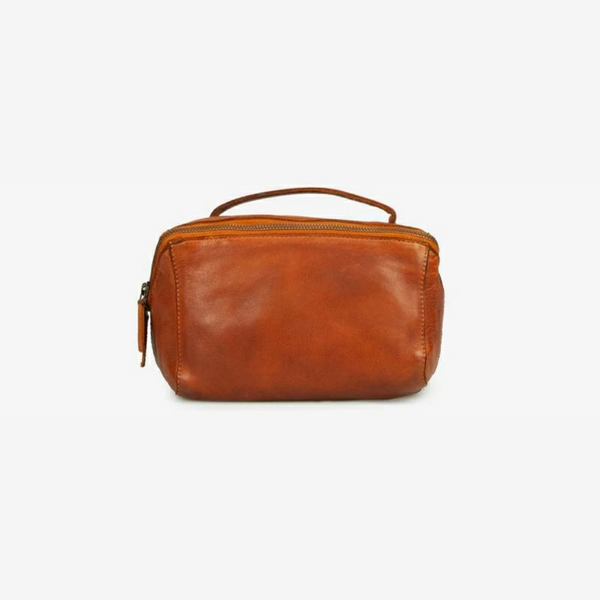 Køb Toilettaske Austin Urban Cognac | 639,00 | Fri fragt over 249 kr. | Hurtig levering | Dag til dag levering | Montana | Etui, Clutch, Taske, Rejse, Toiletsager