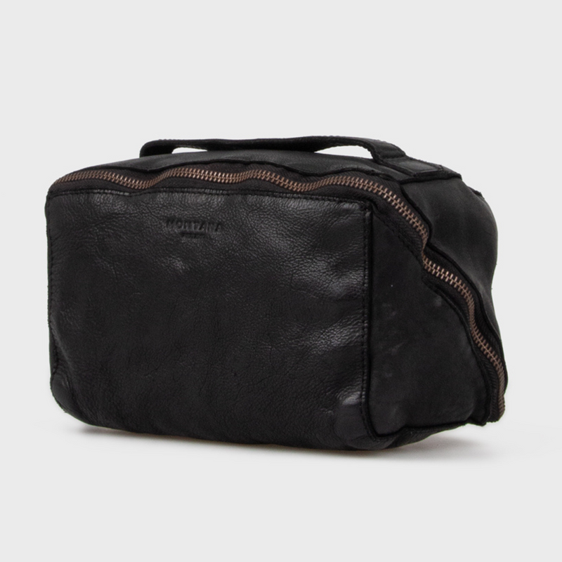 Køb Toilettaske Dillon Urban | 799,00 | Fri fragt over 249 kr. | Hurtig levering | Dag til dag levering | Montana | Etui, Clutch, Taske, Rejse, Toiletsager