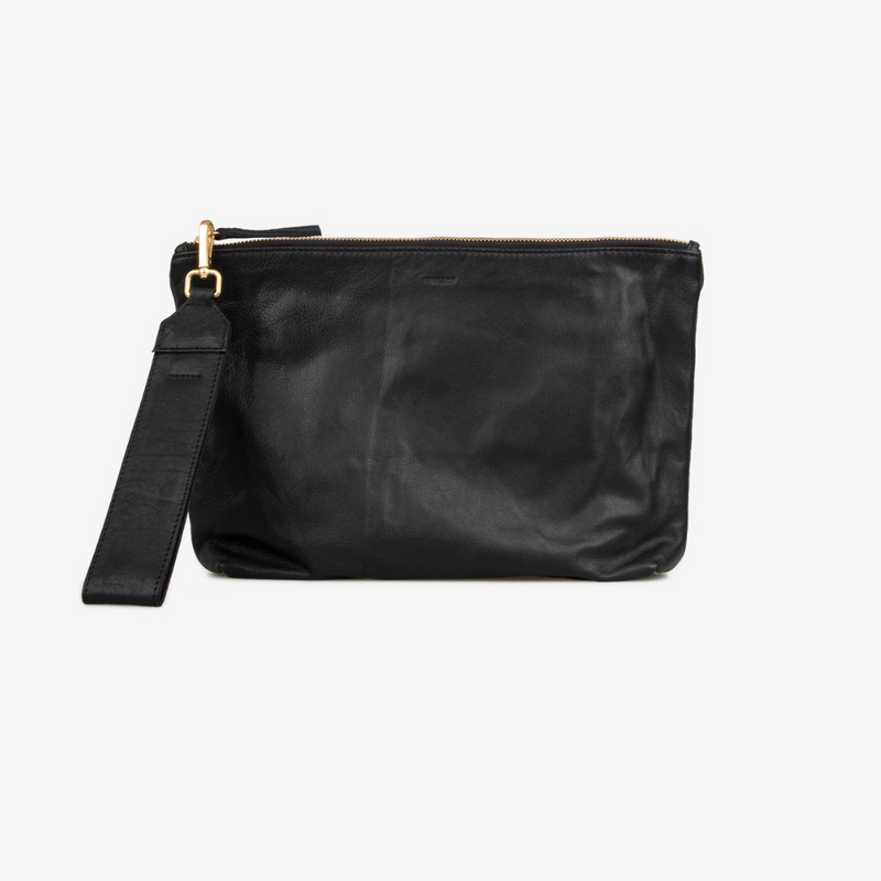 Lækker taske i skind | Clutch Soft Black | Findes i tre størrelser | Hurtig levering | Fri fragt fra 249 kr