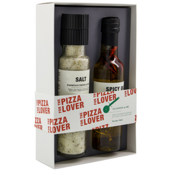 Køb Gavesæt Pizza Kit Seasoning & oil - sæt af 2 dele | 229,95 | Fri fragt fra 249 kr. | Hurtig levering | Dag til dag levering | Nicolas Vahé, Society of Lifestyle |